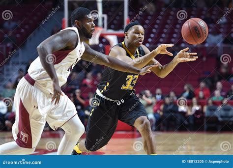 2014 Ncaa Basketball Towson Temple Game Action Editorial Image
