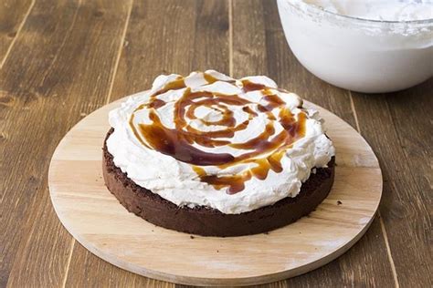 Naked Cake Al Caramello E Cioccolato Ricetta Fatto In Casa Da Benedetta