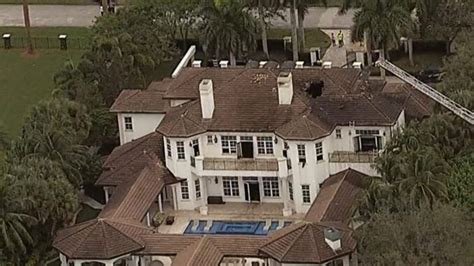 Here’s what Tyreek Hill’s Florida mansion looked like before it went up ...