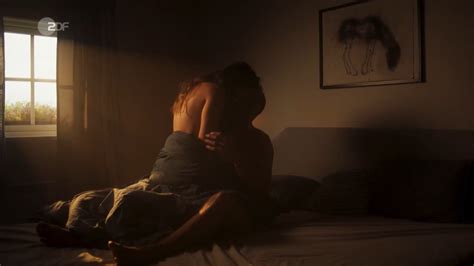 Nude Video Celebs Vita Tepel Nude Inga Lindstrom Fliehende Pferde In Sormland 2022