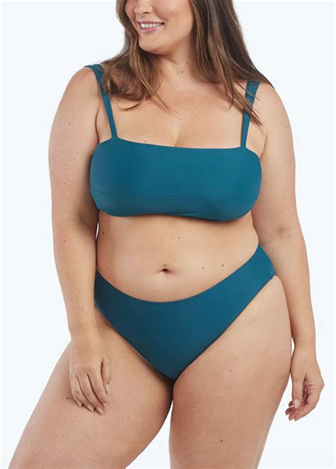 25 Swimsuits For Large Busts That Are Actually Supportive