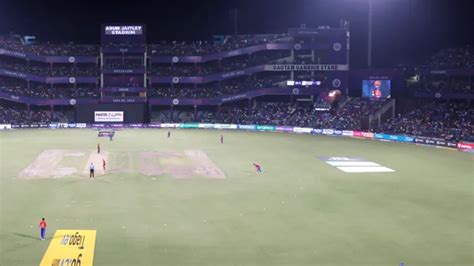 Dc Vs Rcb Pitch Report To Records Here S Everything To Know About