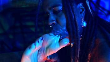 Adoración de pies de femdom XVIDEOS