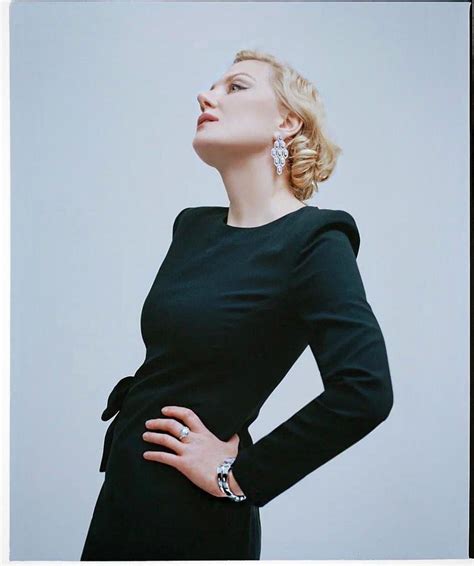 Together With A Stylist We Study The Subtleties Of Renata Litvinovas