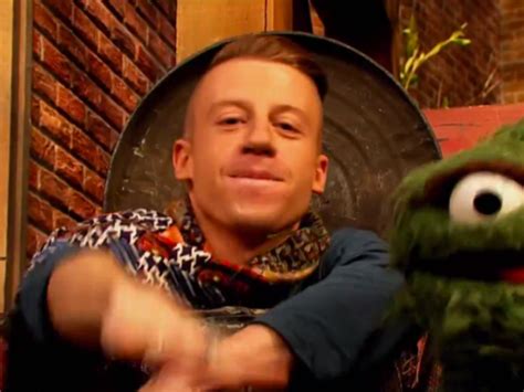 Macklemore And Oscar The Grouch Redo “thrift Shop” For ‘sesame Street Rolling Stone