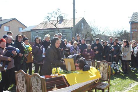 Сьогодні Куликівська громада прощалася з захисником Струком Михайлом ...