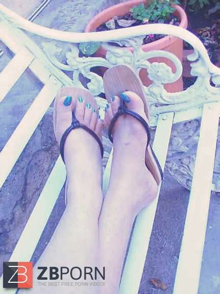 Wifey Flawless Soles ZB Porn