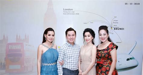 Anh Thơ quyến rũ với váy màu nude Báo Dân trí