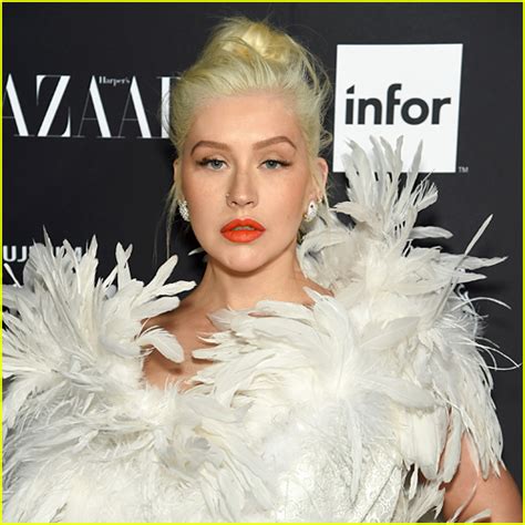 Christina Aguilera Recalls Losing Her Virginity Why She Waited Longer To Have Sex If Shes