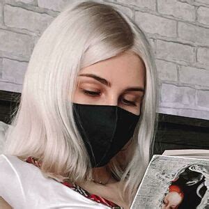 Busty Nanda Leaked Nude Photos And Videos