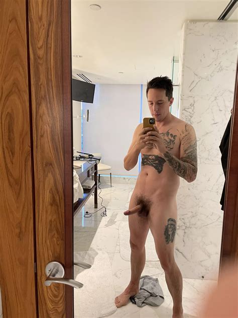 Hotel Room Fun Nudes Ladybonersgw NUDE PICS ORG