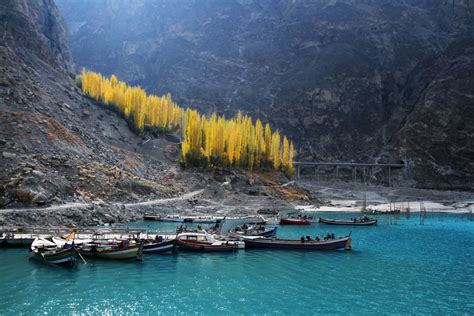 Hunza Valley - Pakistan Travel Guide