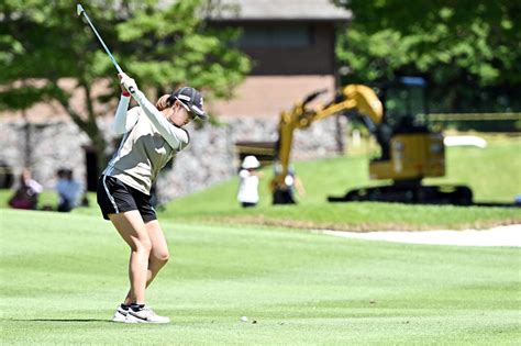 黄金世代の大里桃子「大人の女性になる」ビッグスコア65で2位発進 6週連続予選落ちから劇的復調 国内女子ゴルフ写真ニュース 日刊スポーツ