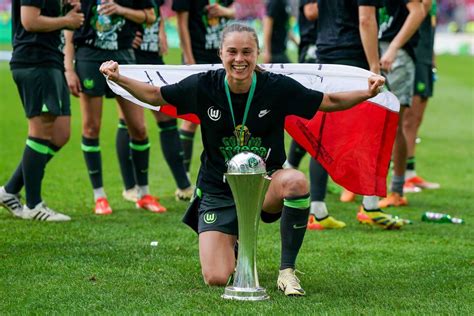 Neun Jahre und 14 Titel Wolfsburg Urgestein Ewa Pajor verlässt