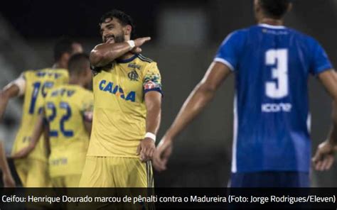 Henrique Dourado admite ansiedade em cobranças de penalidades