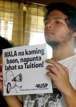 Napipilitan Ang Maraming Kabataan Na Maghigpit Ng Sinturon O Kayay Di