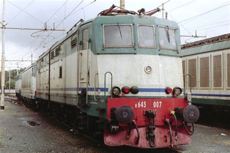 E.645.007 – D.L. Orbassano – 9 Luglio 2005 – il Portale dei Treni