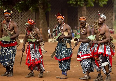 LA RELIGION La diversité de la religion au Cameroun Un mélange du