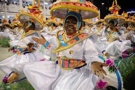 Origem Das Marchinhas De Carnaval - Marchinhas de Carnaval: origem, as mais famosas - Brasil Escola