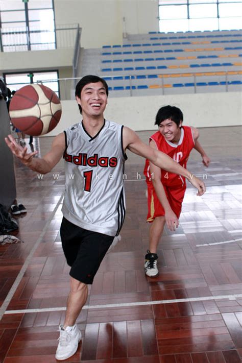 I M M T D N Hot Boy C A Tuy N B Ng R H N I Amsterdam