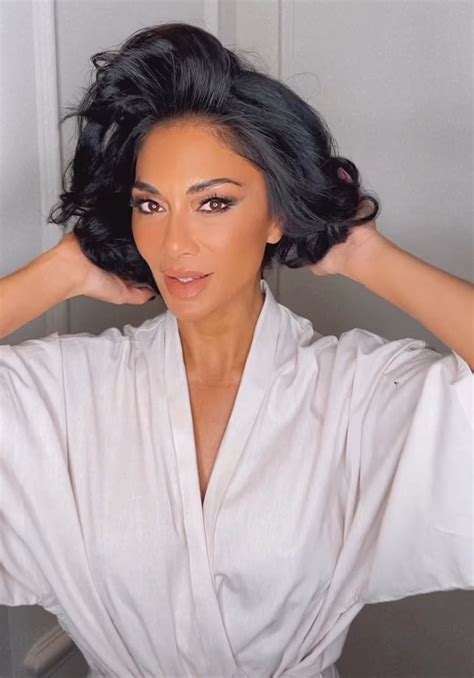 Nicole Scherzinger Debuts Chic Hair Transformation: 'Feeling Good!'