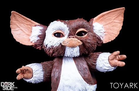 Neca Gremlins Ultimate Gizmo Toyark Photo Shoot The Toyark News