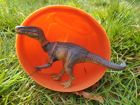 Jurassic World Dominion Captivz Eggs Surprise Dinosaur Toy Review