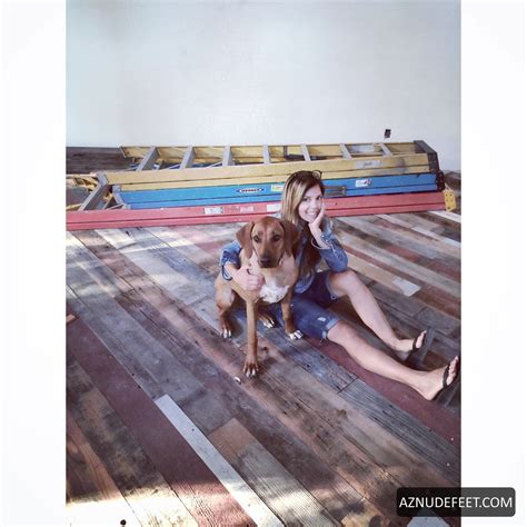 AMIE YANCEY Feet - AZNudeFeet