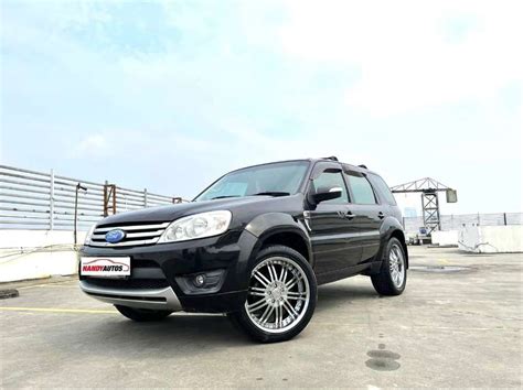 Ford Escape New Model Sunroof Xlt Tahun 2010 Hitam Mobil Bekas