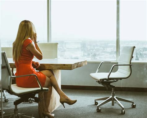 Why Are Sales Calls Harder? - Tweelin.com