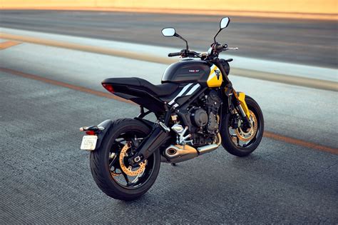 Günstige Mittelklasse Naked Bikes