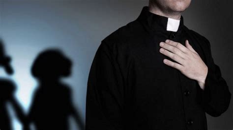 Vaticano en la mira denuncian orgías y prostitución gay entre sacerdotes Nexofin