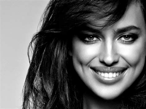 Irina Shayk Is Loreal Paris Newest International Spokesperson 29secrets