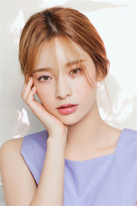 Hướng Dẫn Trang Điểm Tông Nude Đẹp Tự Nhiên Không Bị Nhợt Nhạt Emmie by HappySkin