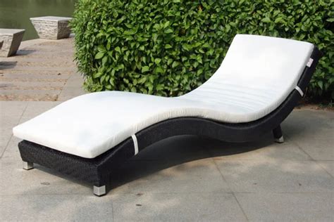 New design Outdoor luxury brown rattan sun loungers SG 178C-in Sun ...