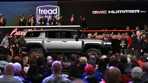 First 2024 GMC Hummer EV SUV Sells For 500 000 At Barrett Jackson