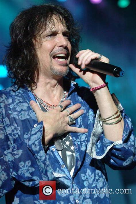 Kelly Hansen Foreigner Live 2 Pictures