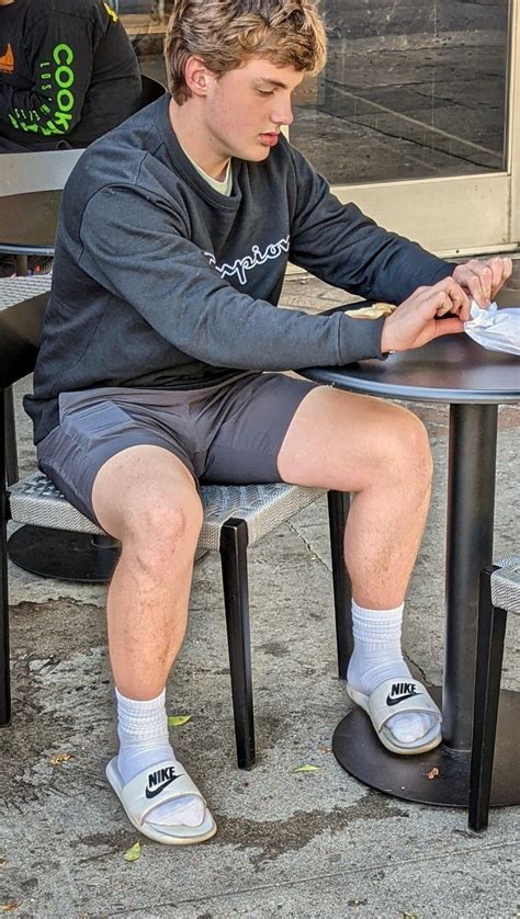 Pin By Jay Esper On Poses Men In Tight Pants Hot Dudes Guys