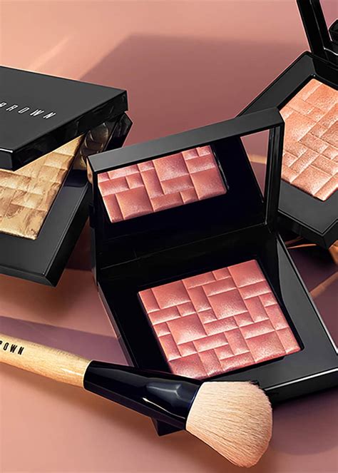 Bobbi Brown Highlighting Powder - Bergdorf Goodman
