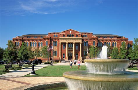 Southlake Town Hall - David M. Schwarz Architects