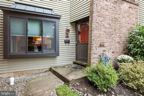 27 Essex Pl Newtown Pa 18940 See Est Value Schools And More