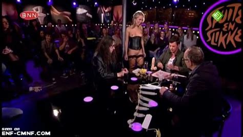 Naked Nathalie Visser In Spuiten En Slikken