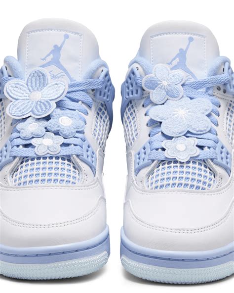 women jordan 4s
