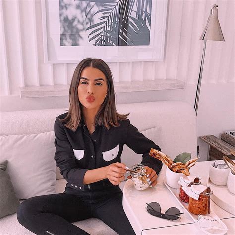 Fabulous Ways To Wear Nude Lipstick