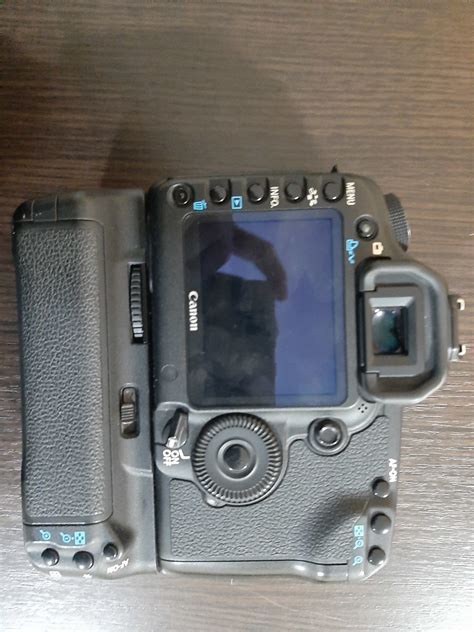 Canon EOS 5D mark II cu grip(practic nou).