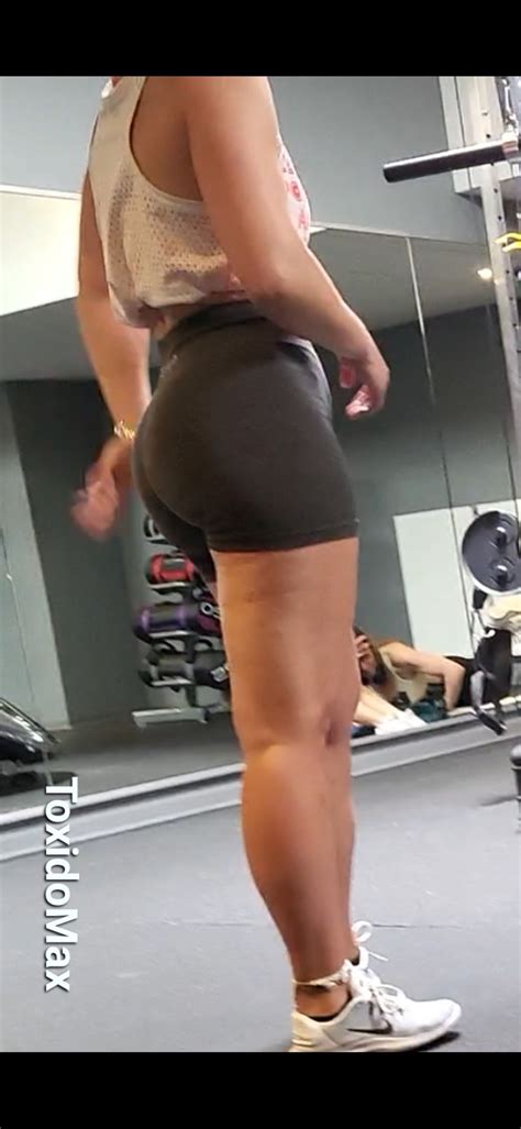 Blonde College PAWG Spandex Leggings Yoga Pants Forum