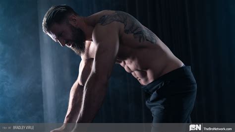 Bodybuilder Luke West Shows Off His Naked Muscular Body His Big Dick Coedcherry