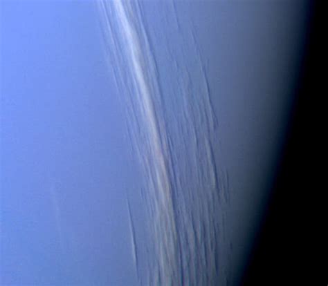 Esplaobs 30 Years Ago Voyager 2s Historic Neptune Flyby