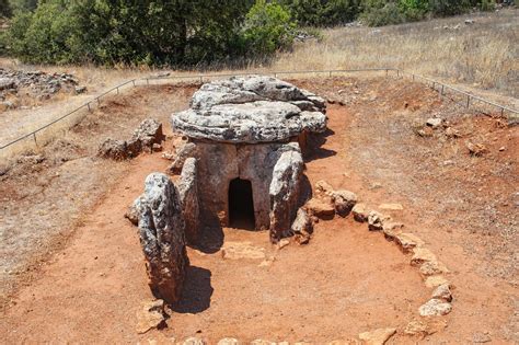 Premium Photo Beautiful Prehistoric Dolmen Located Near Montefrio
