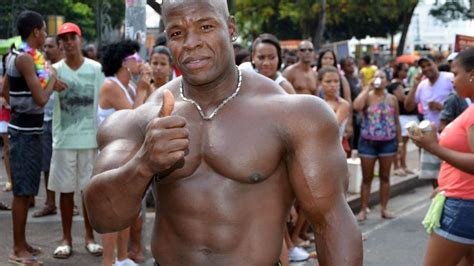 Começa a Parada Gay